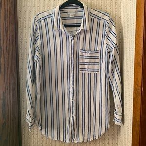 Size Large Liz Claiborne Collared Button Up